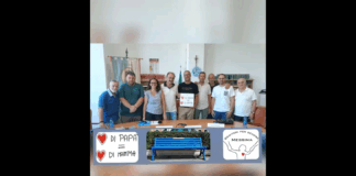 “Il 30/06/2025: La III^ Commissione della II^ Municipalità, ha accolto la mia proposta di dedicare una panchina nel territorio della II^ Circoscrizione per sensibilizzare sul tema della Bigenitorialità, individuando la panchina in Piazza Ignazio Lax (via Marco Polo) Contesse, che verrà riqualificata e tinteggiata di colore BLU – Ormai simbolo della Bigenitorialità”