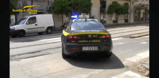 È in corso in queste ore una vasta operazione dei finanzieri della Guardia di Finanza di Messina, che sta procedendo al sequestro di beni riconducibili all’ex legale Andrea Lo Castro (è stato cancellato dall’Albo dopo la condanna definitiva a 9 anni per concorso esterno all’associazione mafiosa) e ad un altro avvocato “immobiliarista”, Francesco Bagnato