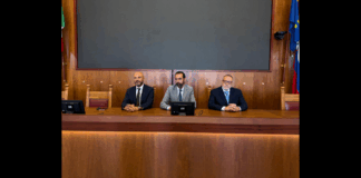 Stamani, nel corso di una conferenza stampa tenutasi a Palazzo Zanca, il Sindaco Federico Basile, alla presenza del Direttore Generale del Comune di Messina, Salvo Puccio, ha presentato ufficialmente il nuovo Capo di Gabinetto dell’Ente, l’avv. Emilio Fragale