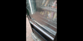 Nelle ore scorse, a Messina si è verificato un ‘Atto vandalico’ ai danni dell’Edicola Domina di piazza Ettore Castronovo come è possibile verificare nel foto di questo Articolo