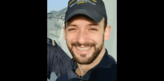 “A nome mio personale e di tutta la famiglia della Difesa esprimo profondo cordoglio per la drammatica scomparsa del Capo di 3^ Classe Vincenzo Gorgoglione della Marina Militare, mancato a causa di un malore mentre prestava servizio in navigazione con la sua unità navale nel Mediterraneo”