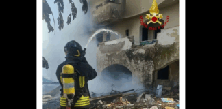 Intorno alle 14:30 di oggi nell’area dell’ex Silvanetta, in via Acqueviole è divampato un vasto incendio: sul posto sono prontamente intervenuti i Vigili del fuoco del distaccamento di Milazzo con un’Autopompa Serbatoio (APS) e un pick-up dotato di modulo antincendio