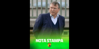 “Cari amici e tifosi, abbiamo sentito telefonicamente il Direttore Pietro Lo Monaco e ci ha riferito delle sue condizioni di salute migliorate: D’accordo con lui, per il forte rapporto d’amicizia che lo lega al nostro club, intendiamo fare chiarezza su alcune ricostruzioni inesatte quanto al suo stato di salute”