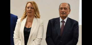 I concessionari dei lidi sulle spiagge siciliane devono prontamente applicare le regole previste dalla circolare dell’assessore al Territorio e ambiente Giusi Savarino sul divieto di utilizzo di staccionate o altre strutture rigide sulla battigia o di tornelli e altri dispositivi che limitano o condizionano l’accesso alle aree di libero transito