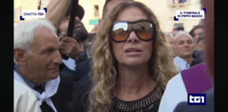 «Con profonda gratitudine desidero ringraziare di cuore tutti coloro che in questi giorni hanno voluto salutare papà»