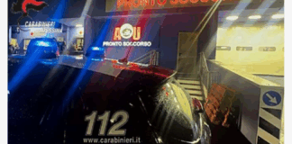 Violenta aggressione a Saponara ai danni del dottore Aldo Panarello, stimato medico di base: nella tarda mattinata di ieri, approfittando dell’orario di chiusura, un uomo si è introdotto nel suo studio privato di via Papa Giovanni XXIII, a Saponara centro