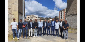 Dopo lo sbaraccamento e la bonifica ambientale, l’area di Camaro Sottomontagna è stata ufficialmente consegnata oggi al Comune di Messina dalla Struttura Commissariale guidata dal Presidente della Regione, Renato Schifani