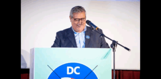 “So che potrebbe risentirsi, ma con educazione suggerirei a Calenda di emendare il suo saccente eloquio sulla Sicilia e sui siciliani ricorrendo ad una meditata lettura dell’immaginario dialogo tra Garibaldi e Ippolito Nievo consegnatoci del genio letterario e umano di Leonardo Sciascia ne ‘Il quarantotto’, uno dei quattro racconti contenuti nell’opera ‘Gli zii di Sicilia”