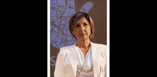 Durante un’udienza del processo Hydra sulle mafie a Milano, tenutasi lo scorso 12 settembre nell’aula bunker del carcere di Opera, la pm Alessandra Cerreti è stata oggetto di un gesto ritenuto intimidatorio da parte di un imputato, Giuseppe Sorce: il fatto è stato segnalato dagli agenti della polizia penitenziaria, che hanno notato l’uomo mentre compiva per tre volte il segno della croce con la mano sinistra