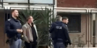 Quando l’ufficiale giudiziario ha suonato il campanello e ha risposto al citofono, ha capito che non c’era più niente per lui