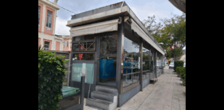 La Direzione Investigativa Antimafia di Messina, coordinata dalla Procura, ha eseguito ieri mattina i decreti di sequestro, emessi dalla Sezione Misure di Prevenzione del Tribunale peloritano, composto dai giudici Marialuisa Gullino, Domenico Armaleo ed Emanuele Lo Presti (presidente), su richiesta della Direzione Distrettuale Antimafia, nei confronti dei fratelli Antonino e Salvatore Lipari (difesi dagli avvocati Tancredi Traclò e Salvatore Silvestro)