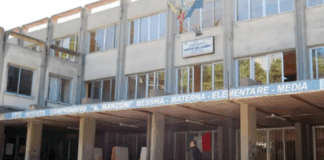 “Ho presentato un’interrogazione urgente alla Regione Sicilia per un caso che non posso ignorare e che mi indigna profondamente: Un bambino di 11 anni con autismo grave (livello 3), seguito quotidianamente da insegnante di sostegno, assistente alla comunicazione, educatore e assistente igienico-sanitario, è stato sospeso per 5 giorni dalla scuola media ‘Manzoni – Dina e Clarenza’ di Messina”