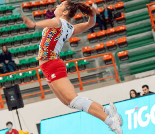 Al “PalaRescifina”, domenica scorsa, il Gruppo Formula 3 Messina torna alla vittoria, battendo per 3-0 (25-21, 25-19, 25-22) le ragazze del Club Italia. Inizia così alla grande il girone di ritorno delle SuperGirls, che grazie al quinto successo stagionale, salgono a quota 14 punti in classifica, confermandosi in solitaria quinta posizione