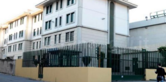 Nunzio Filiberto, 53 anni, detenuto della casa circondariale di Gazzi a Messina, deceduto lo scorso 1 dicembre dopo essere stato colto da un malore, si era sentito male fin dai primi giorni del suo ingresso in carcere: è morto durante il trasporto d’urgenza in ambulanza verso il pronto soccorso