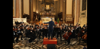 “Come promesso, ecco per voi le foto del ‘#Concerto di #Natale’ del ‘Liceo Emilio Ainis’ che lo scorso 18 dicembre ha gremito la Basilica Cattedrale di Messina: Orchestra e Coro del Liceo Emilio Ainis, Direttore M° Fabio Lisanti M° del Coro Daniele Muscolino”