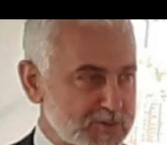 “Prosegue il confronto politico e programmatico tra i partiti del centrodestra (così si evince da una nota congiunta diffusa il 29 dicembre 2025 da parte dei responsabili dei vari Sodalizi politici aderenti) di Messina con l’obiettivo di arrivare ad una proposta unitaria e condivisa da sottoporre alla città, fondata su sviluppo sostenibile, innovazione, nuova occupazione, impulso alle attività imprenditoriali, sportive e culturali”