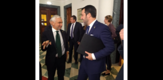Matteo Salvini parteciperà oggi alla riunione del direttivo regionale della Lega Sicilia che si è riunita a partire dalle scorse ore 17 a Messina: i membri del parlamentino regionale del partito sono stati convocati dal segretario regionale Nino Germanà per fare il punto sulla situazione politica di tutta la Regione Siciliana; sulle prossime elezioni amministrative di primavera e sul referendum costituzionale sulla riforma della giustizia