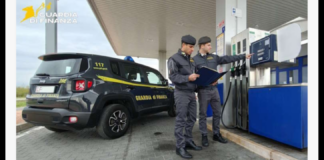 I militari del Comando Provinciale della Guardia di Finanza di Messina, con la collaborazione degli ispettori in servizio presso le Direzioni Provinciali dell’I.N.P.S. e dell’Ispettorato Nazionale del Lavoro, hanno sottoposto a controllo n. 2 imprenditori operanti nel commercio al dettaglio di carburante per autotrazione in Barcellona Pozzo di Gotto (ME)