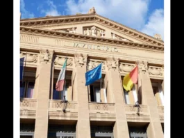 A mezzogiorno si chiudono le porte della Segreteria Generale del Comune di Messina per l’accettazione delle Liste per le candidature al Consiglio Comunale, a supporto dei candidati a sindaco: i giochi sono fatti, chi c’è c’è e chi non c’è… sarà fuori dalla partita… le Amministrative si avvicinano a grandi passi, sono previste per il 24 e 25 maggio 2026, potrebbero essere terreno di scontro politico-amministrativo e di contenziosi giuridico-giudiziari