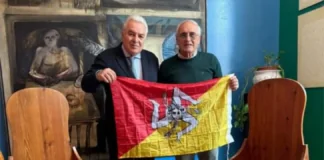 “Comunico con soddisfazione che il dott. Salvatore Salvaggio, Sindaco di Reitano, ha condiviso il programma di governo di Sicilia Sovrana ed ha ufficialmente aderito al nostro movimento politico”