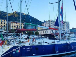 Sui passi di Giulia Civita Franceschi che dal 1913 al 1928 diresse la nave – asilo Caracciolo per recuperare alla società gli scugnizzi, i ragazzi di strada: MareNostrum Dike, un tempo Oceanis 473 confiscata agli scafisti, salperà da Napoli – Lunedì 18 Maggio per il Viaggio della Legalità