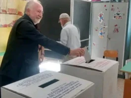 “Il nostro sindaco Gaetano Sciacca ha votato alla sez. 66, Principe di Piemonte… fatelo anche voi”