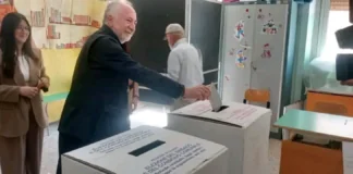 “Il nostro sindaco Gaetano Sciacca ha votato alla sez. 66, Principe di Piemonte… fatelo anche voi”