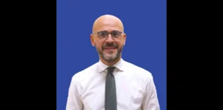 Il deputato messinese Alessandro De Leo comunica ufficialmente in data odierna, di aver rassegnato le proprie dimissioni da Forza Italia e dal relativo gruppo parlamentare all’Assemblea Regionale Siciliana di Palermo formalizzando contestualmente l’adesione al Gruppo Misto